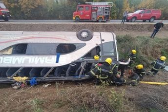 "Vozač jurio autobusom 120 km na sat": Detalji stravične nesreće kod Sremske Mitrovice