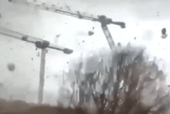 Tornado napravio haos u Francuskoj: Poginula jedna osoba, teško povrijeđeno nekoliko (VIDEO)