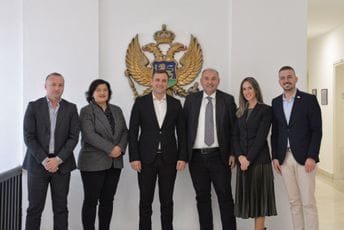 Bjeković sa Grgurovićem: Potrebno dodatno ohrabriti građane da se, u slučajevima povrede prava, obrate instituciji Zaštitnika