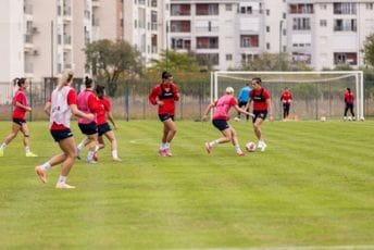 "Jedva smo čekale da se okupimo" Crnogorske fudbalerke se pripremaju za utakmice protiv Hrvatske (FOTO)