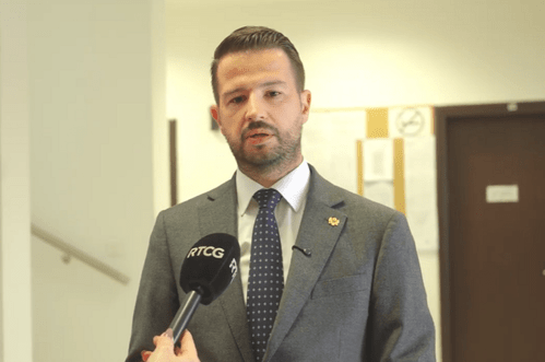 Milatović: Neozbiljna Vlada i neodgovorna parlamentarna većina koče evropski put