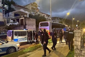 Incidenti u Herceg Novom zbog grafita OVK, intervenisala policija
