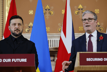 Zelenski: Rusiji ne smiju biti ostavljene druge opcije; Starmer: Putinov zahtjev je smiješan