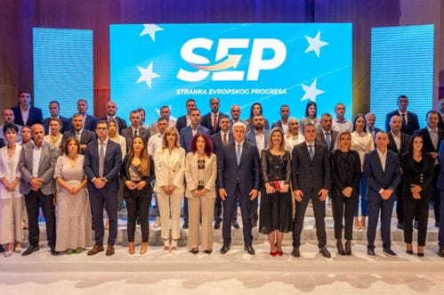 SEP: Umjesto proslave vijeka, partijska sahrana kluba - Demokrate, položite račune za ponižavanje Budućnosti