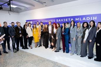 (FOTO) Pogledajte kako je bilo na Kongresu Savjeta mladih DPS u Kolašinu