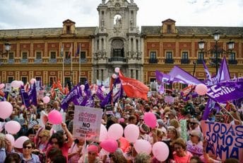 Masovni protesti u Sevilji zbog kašnjenja skrininga za rak dojke