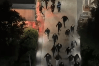 Pjevali "Turci napolje": Grupa mlađih lica prošla kroz City kvart, pa se vratili na Zabjelo (VIDEO)