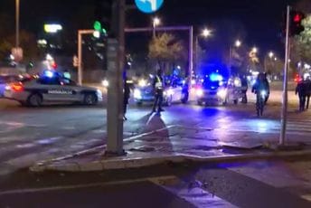 Tužne scene u Beogradu: Policajci blokirali raskrsnicu na kojoj je preksinoć stradao njihov kolega sa porodicom