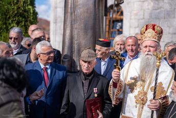 Mandić o Amfilohiju: Crna Gora biće zauvijek ponosna što je imala takvog duhovnog gorostasa