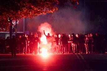 "Ne smarajte": Odbornici podgoričke vlasti bez komentara na to što su bili na skupu na kojem je pjevano "Ko ne skače taj je Turčin"