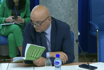 Obradović: Nadležni da hitno pronađu odgovorne za grafit "Srbe na vrbe" u Bijelom Polju