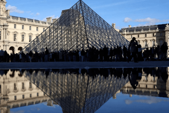 Među njima navodno i 'mozak operacije': Uhapšeno još petoro osumnjičenih za pljačku Luvra