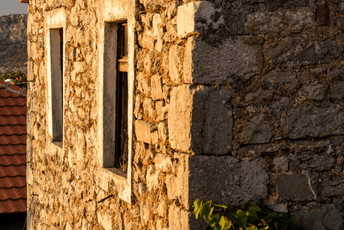 Zanimljiva ideja: Napravili publikaciju o selu iznad Podgorice na našem i na engleskom, dostupna je u online formatu