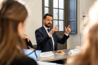 Milatović održao predavanje na Sciences Po u Parizu: Evropska Crna Gora ne gradi se samo u Briselu, već svakog dana kod kuće