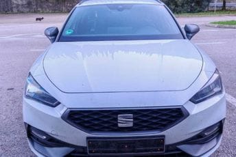 Na granici oduzet automobil koji potražuje Interpol