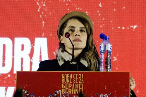 Vuković-Kuč Spajiću: Ne traže građani kafu i kolače već odgovornu vlast