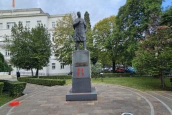 Na meti vandala zelene površine, parkovi, gradski mobilijar, fontane, spomenici: Šteta za Glavni grad na desetine hiljada eura