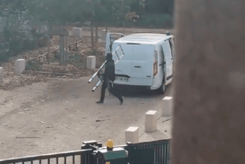 (VIDEO) Francuska: Naoružani kalašnjikovima ukrali plemenite metale vrijedne milione eura