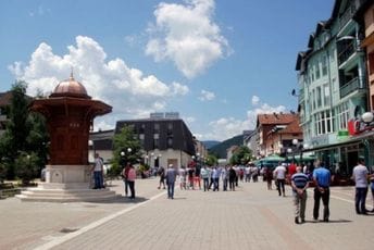 U Rožajama uhapšena dva Alžirca i njihova sunarodnica U Rožajama uhapšena dva Alžirca i njihova sunarodnica