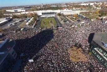 (FOTO/VIDEO) Olenik: Policijske procjene kažu da se okupilo od 140.000 do 160.000 ljudi