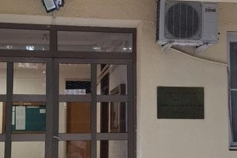 Zašto nema crnogorske zastave na zgradi Fakulteta primijenjene fizioterapije UCG?!