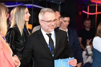 Danilović ostaje predsjednik UCG, na čelu političkog savjeta Vesna Bratić