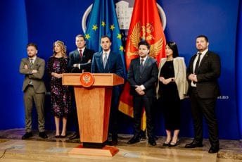 URA: Većina poslanika vlasti ponovo protiv povećanja dječijih dodataka i obeštećenja radnika