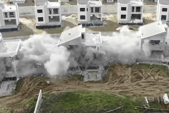 U Albaniji ne praštaju: Pogledajte kako je srušeno više vila kod Tirane (VIDEO)