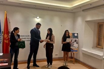 Snaga znanja, pisane riječi i mladosti u Šavniku: Dodijeljene nagrade najuspješnijim na literarnom konkursu povodom Njegoševog dana