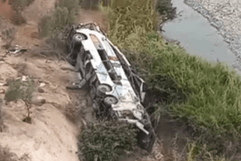 Strahovita saobraćajna nesreća u Peruu: Najmanje 37 mrtvih, desetine povrijeđene