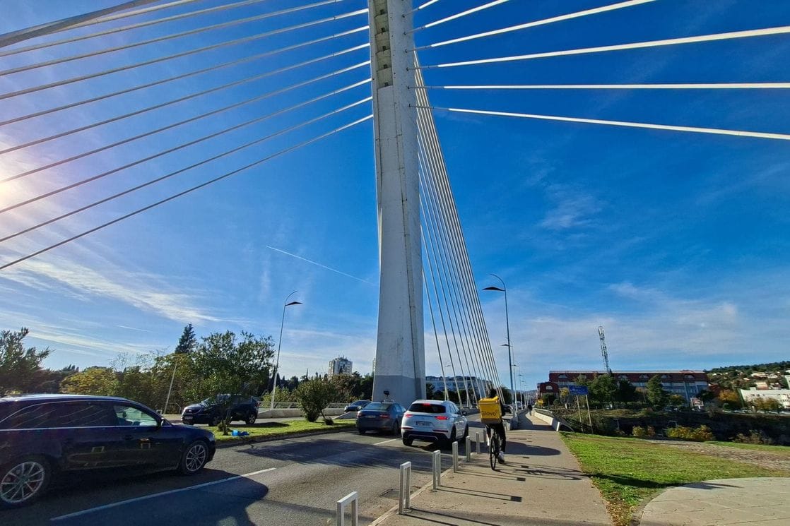 Podgorica: Turke terete da su sunarodniku upali u stan, tukli ga i tražili novac