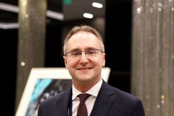 Kunc: Pokrećemo novi investicioni talas u Crnoj Gori vrijedan više od 200 miliona eura, spremni smo da podržimo renoviranje Luke Bar Kunc: Pokrećemo novi investicioni talas u Crnoj Gori vrijedan više od 200 miliona eura, spremni smo da podržimo renoviranje Luke Bar