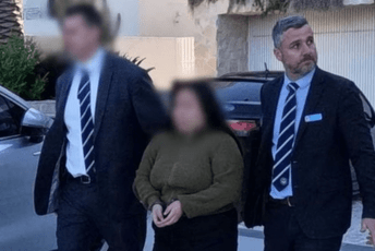 Lažnu gataru terete da je od žrtava uzela čak 40 miliona eura Lažnu gataru terete da je od žrtava uzela čak 40 miliona eura