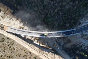 Bemax prije roka završava put Vrulja-Mijakovići; Ivanović: Važna dionica za Pljevlja, paralelno se izvode radovi na otvorenoj trasi i mostovima
