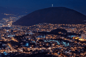 Užas u Mostaru: Djevojka ulicama bježala od ubice, uspio je da je sustigne