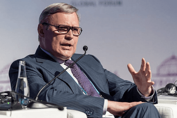 Rusija svog bivšeg premijera proglasila teroristom