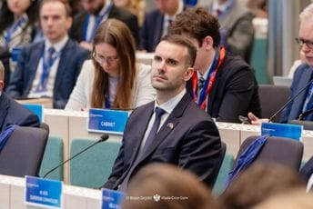 Premijerski sat u četvrtak