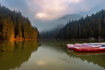 Ovo ogromno jezero je nastalo preko noći: Zovu ga najneobičnijim mjestom u Evropi