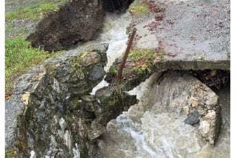 (FOTO/VIDEO) Kolašin: Ekipe na terenu, u toku je sanacija posljedica nevremena