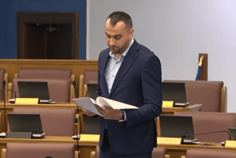 Demokrate predlažu uvođenje produženog vikenda: Jednom mjesečno zaposleni da imaju neradni petak