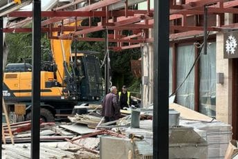 (VIDEO) Nastavljeno uklanjanje nadstrešnice bivšeg lokala „Uniko“