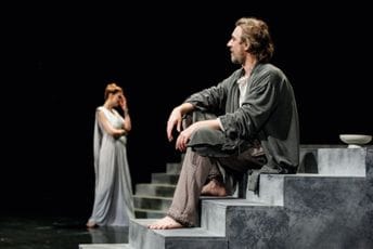 Crnogorske produkcije na Jugoslovenskom pozorišnom festivalu: "Ućutkivanje Sokrata" i "Heroj nacije" u Užicu