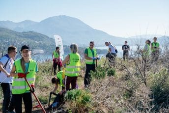 One ne zaboravlja njihovu hrabrost – Šuma heroja i godina bez računa za naše vatrogasce