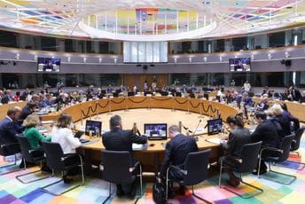 Radna grupa za izradu nacrta Ugovora o pristupanju sa Crnom Gorom do kraja godine