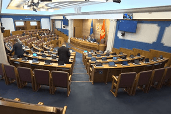 Mikić: Mislim da je neko trebalo da podnese ostavku, javnost za smrt bebe saznala 48 sati kasnije Mikić: Mislim da je neko trebalo da podnese ostavku, javnost za smrt bebe saznala 48 sati kasnije