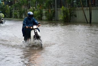 Više od 90 mrtvih u poplavama u Vijetnamu