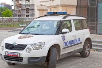 Jeziv slučaj u Ohridu: Priveden tinejdžer koji je silovao djevojčicu, traga se za drugim koji je sve snimao Jeziv slučaj u Ohridu: Priveden tinejdžer koji je silovao djevojčicu, traga se za drugim koji je sve snimao