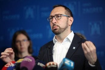 Neće više u Areni biti „za dom spremni“: Gradonačelnik Zagreba zauzeo čvrst stav, Tompson i njegov tim ogorčeni Neće više u Areni biti „za dom spremni“: Gradonačelnik Zagreba zauzeo čvrst stav, Tompson i njegov tim ogorčeni