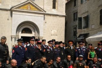 Opasne veze: Balkanski kozaci, ruski ,,spavači” i Crkva Srbije