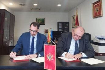 Marković i Bjeković potpisali Protokol o čuvanju i zaštiti tajnih podataka